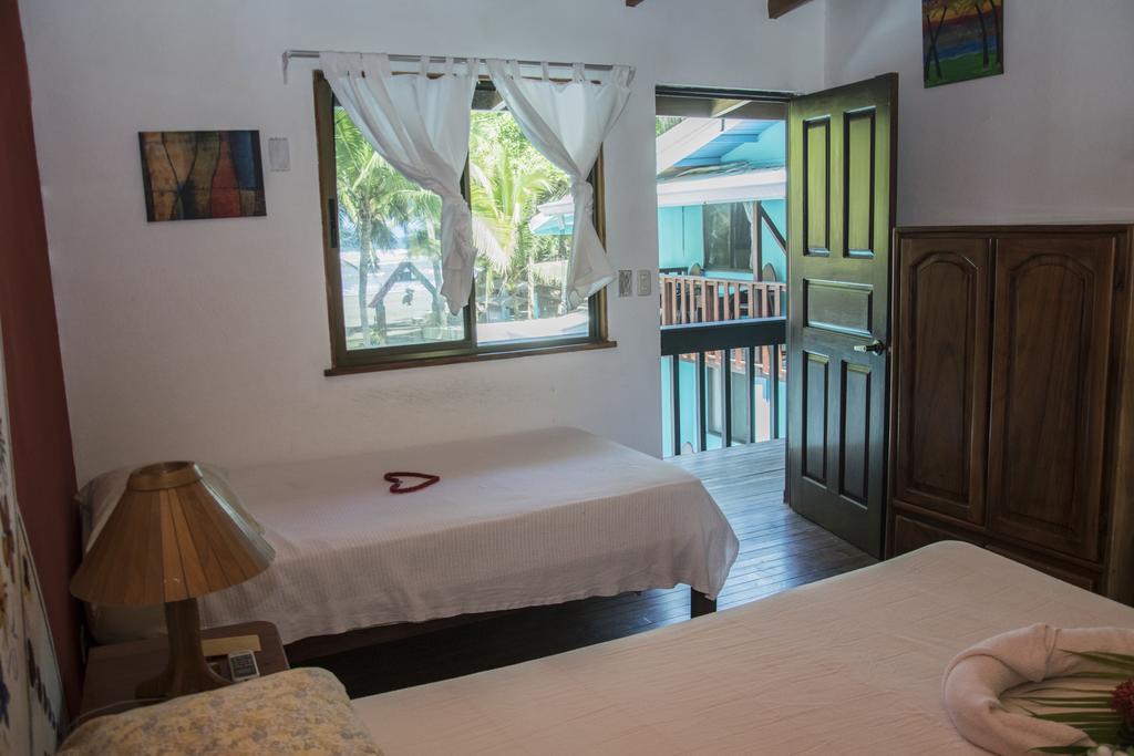 Pelican Beachfront Hotel Esterillos Este Bagian luar foto
