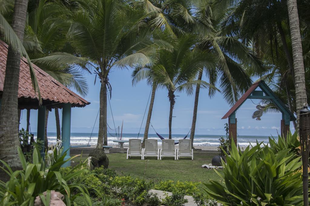 Pelican Beachfront Hotel Esterillos Este Bagian luar foto