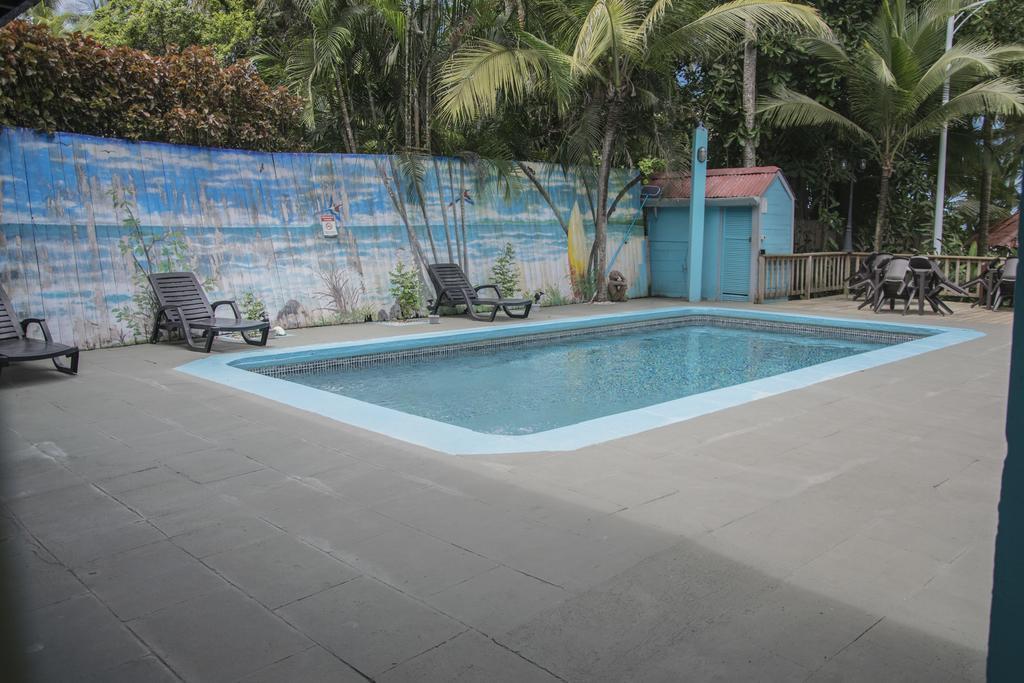 Pelican Beachfront Hotel Esterillos Este Bagian luar foto